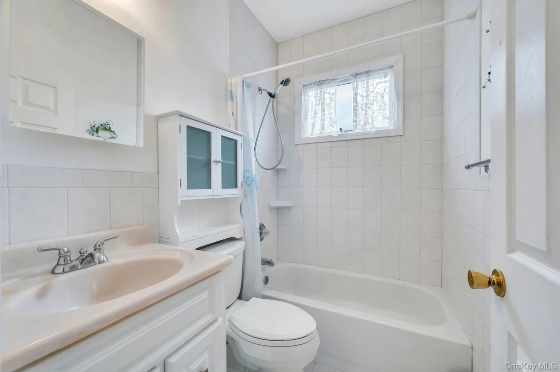 Photo of 40 Sequoia Way