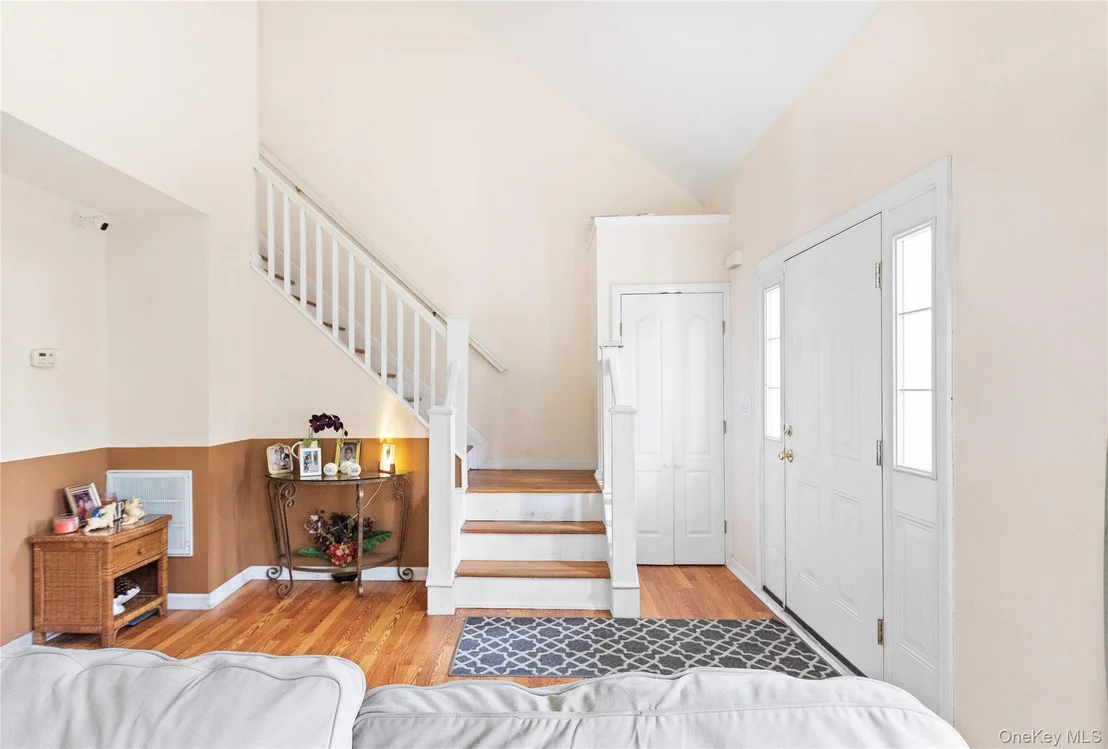 Photo of 159 Main Avenue