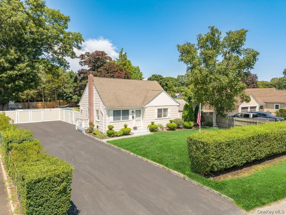Photo of 60 Hubbard Avenue