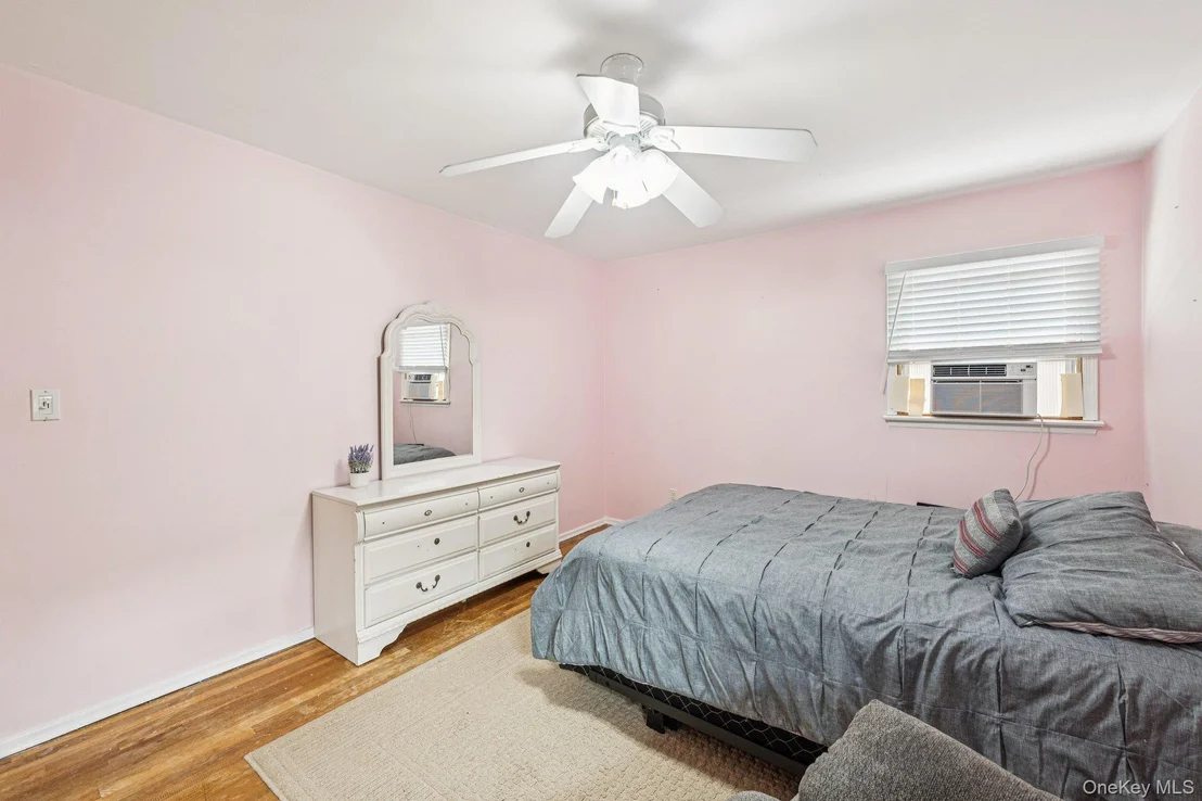 Photo of 9 Princeton Drive