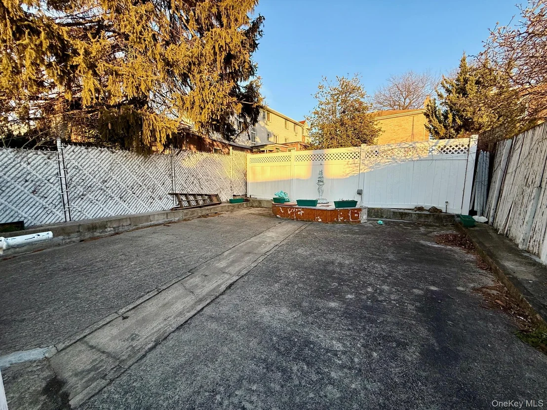 Photo of 54-05 68th Street