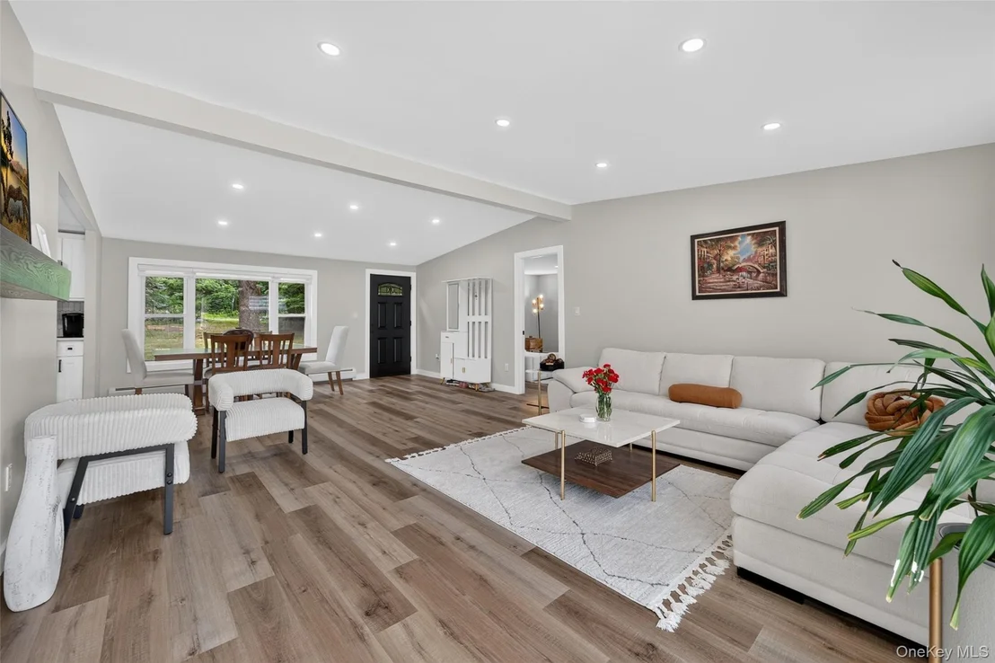 Photo of 140 Rabbit Run Road