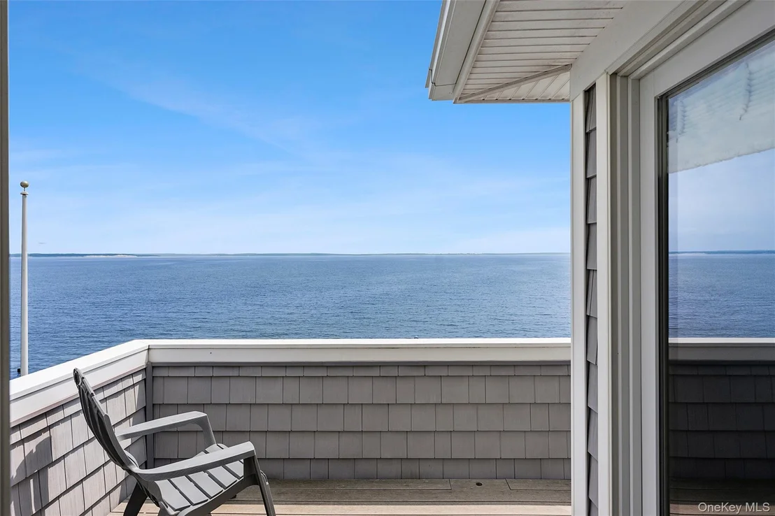 Photo of 5218 Peconic Bay Boulevard