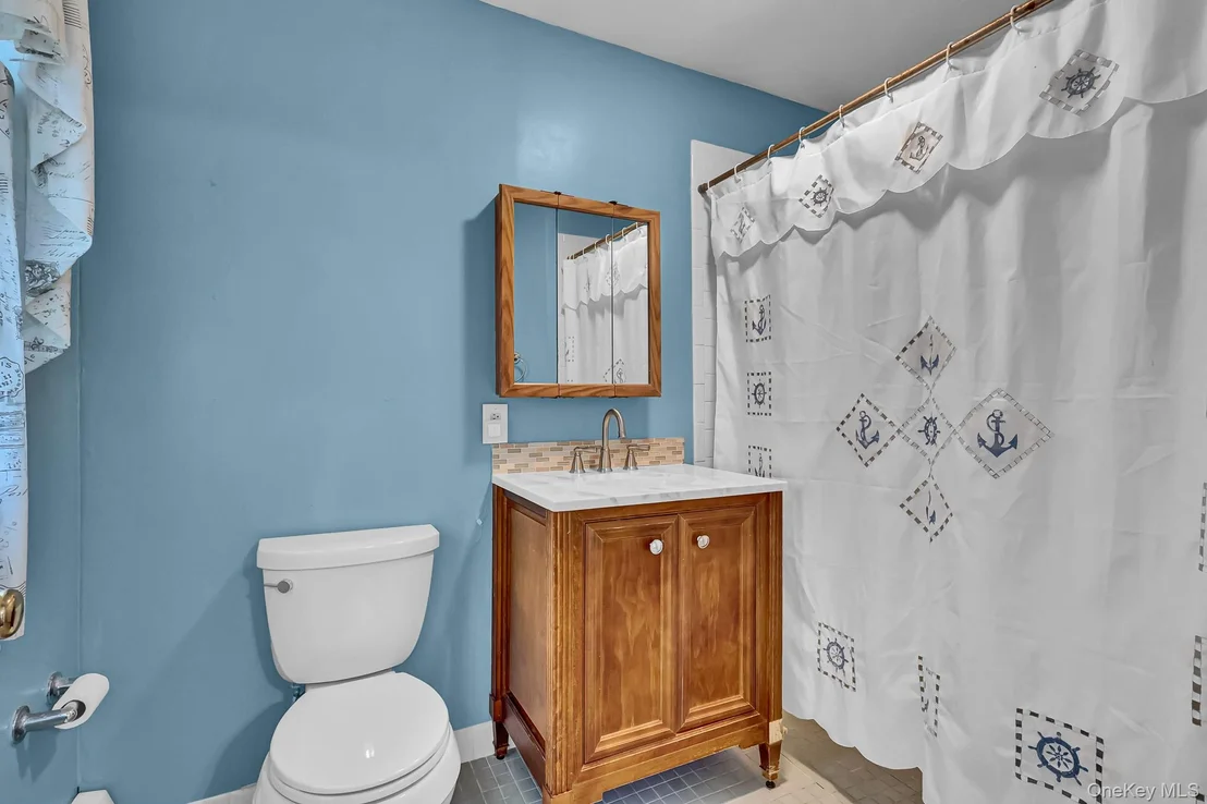 Photo of 948 Simon Place