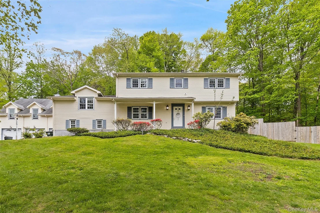 Photo of 2 Watergate Drive