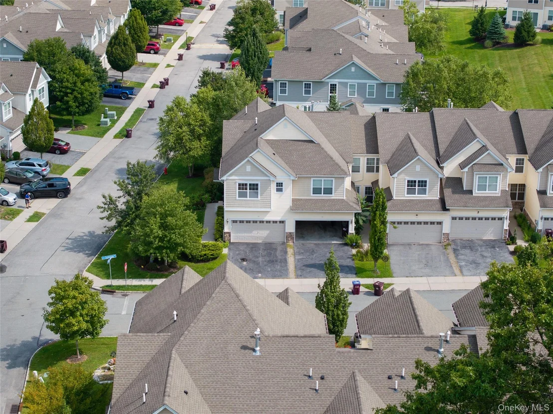 Photo of 34 Field Stone Drive