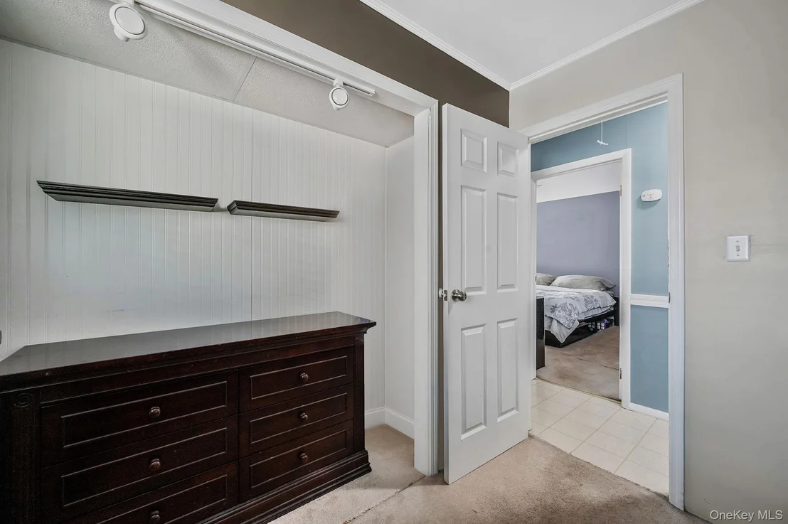 Photo of 413 N Broadway