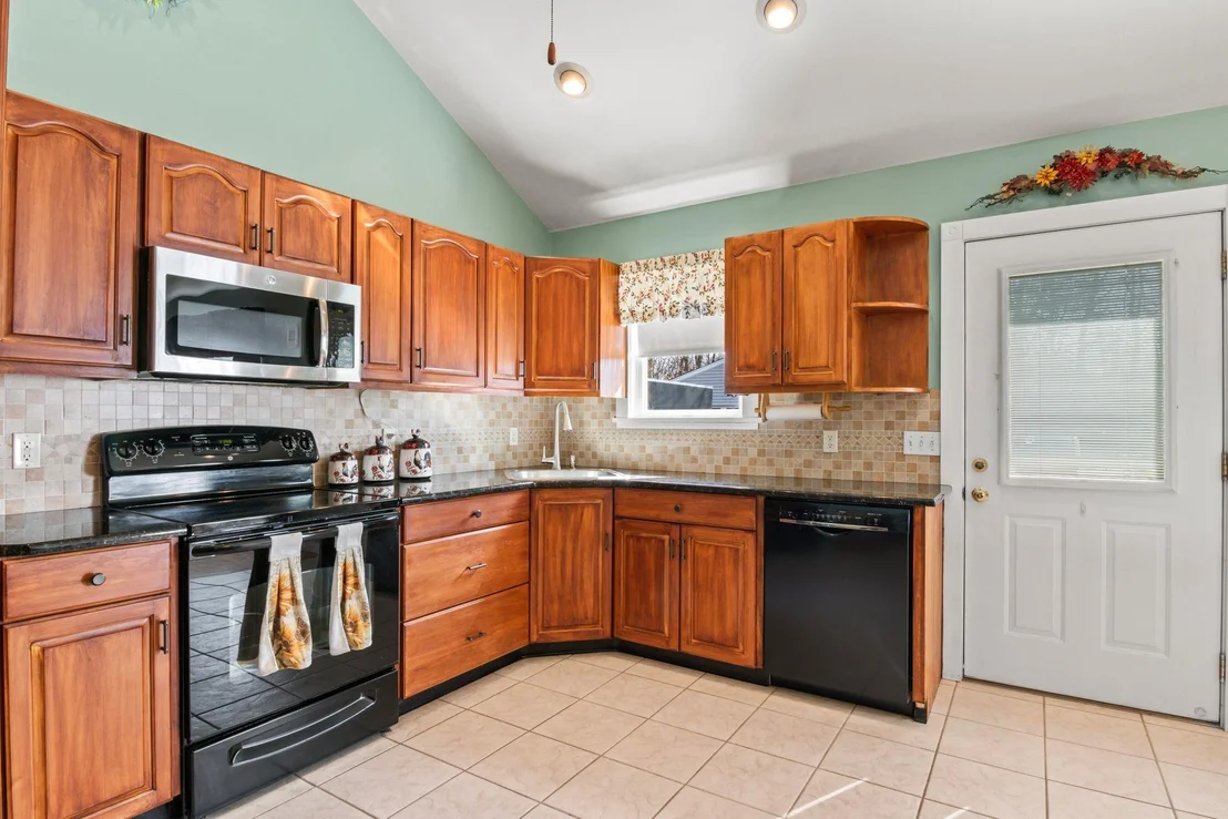 Photo of 8 Rolling Woods Lane