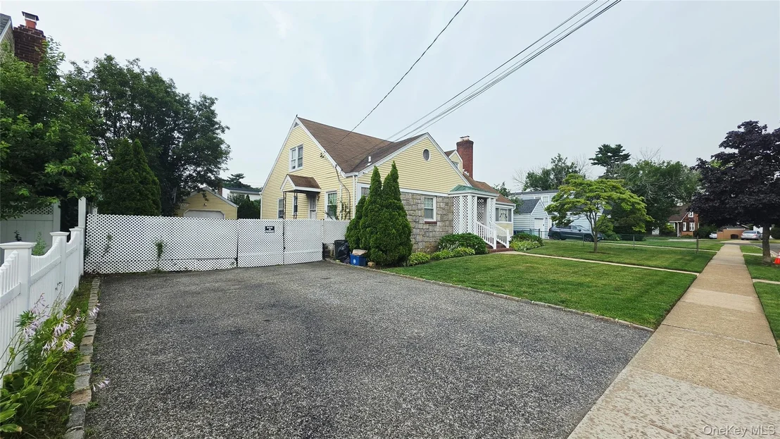 Photo of 146 Lincoln Road