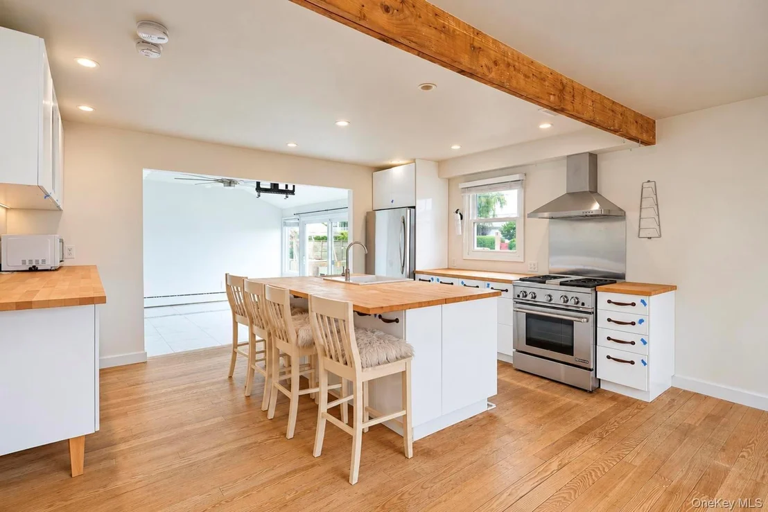 Photo of 79 Grandview Drive