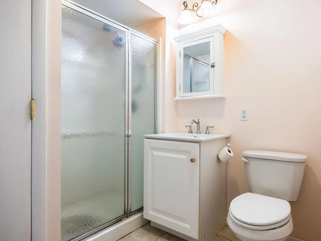 Photo of Unit B at 902 Commons Way