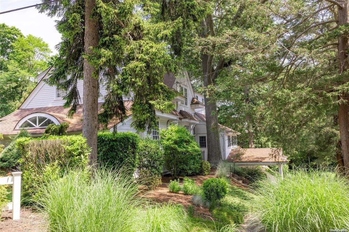 Photo of 1 Lilac Drive