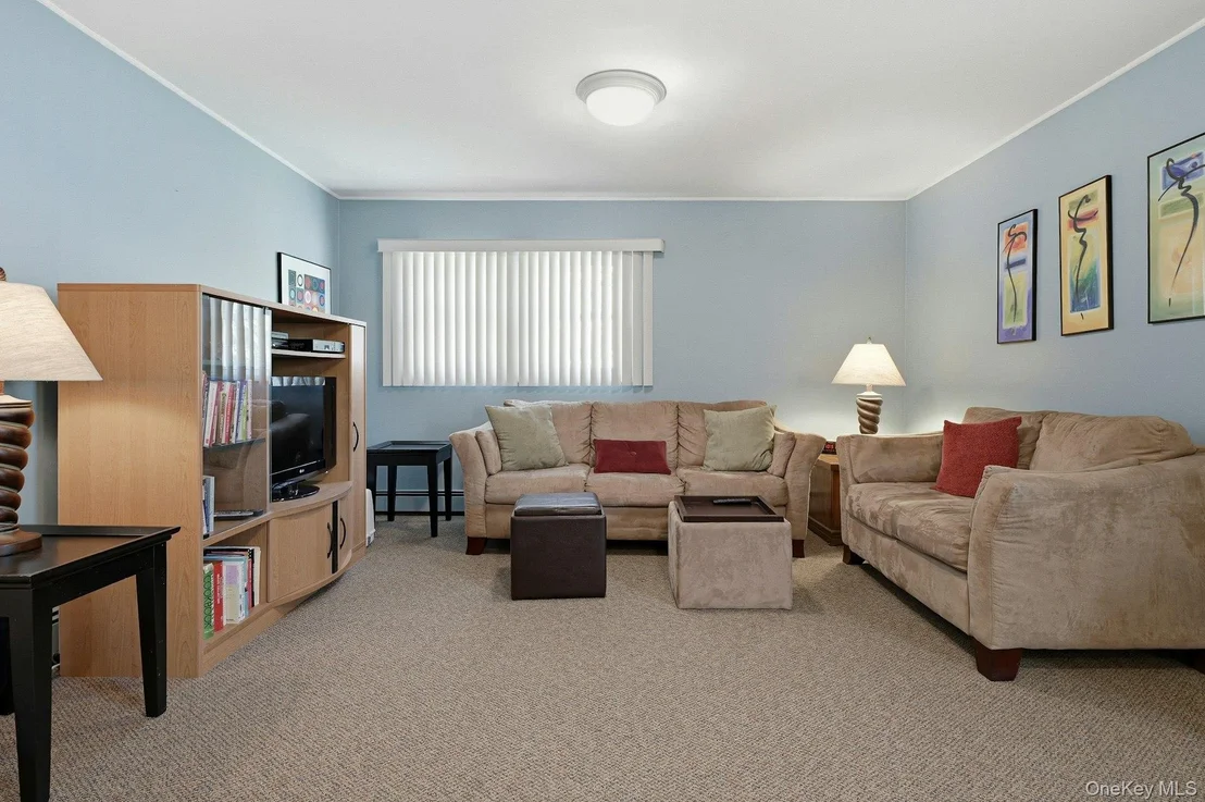 Photo of 124 Saddle Lane
