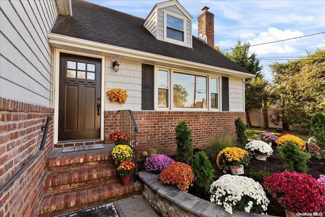 Photo of 35 Parkview Circle S