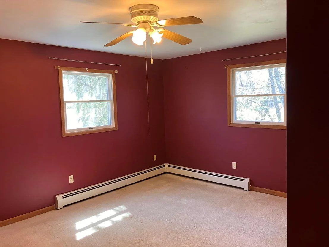 Photo of 218 Roosevelt Road