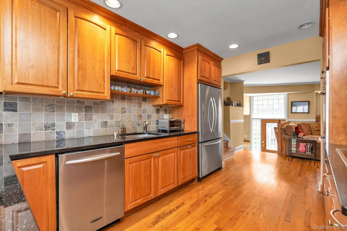 Photo of 3375 Fairway Road