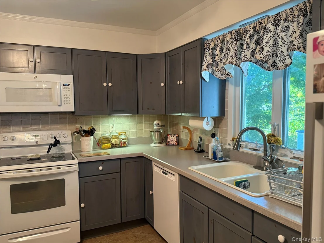 Photo of 78 Edgehill Drive