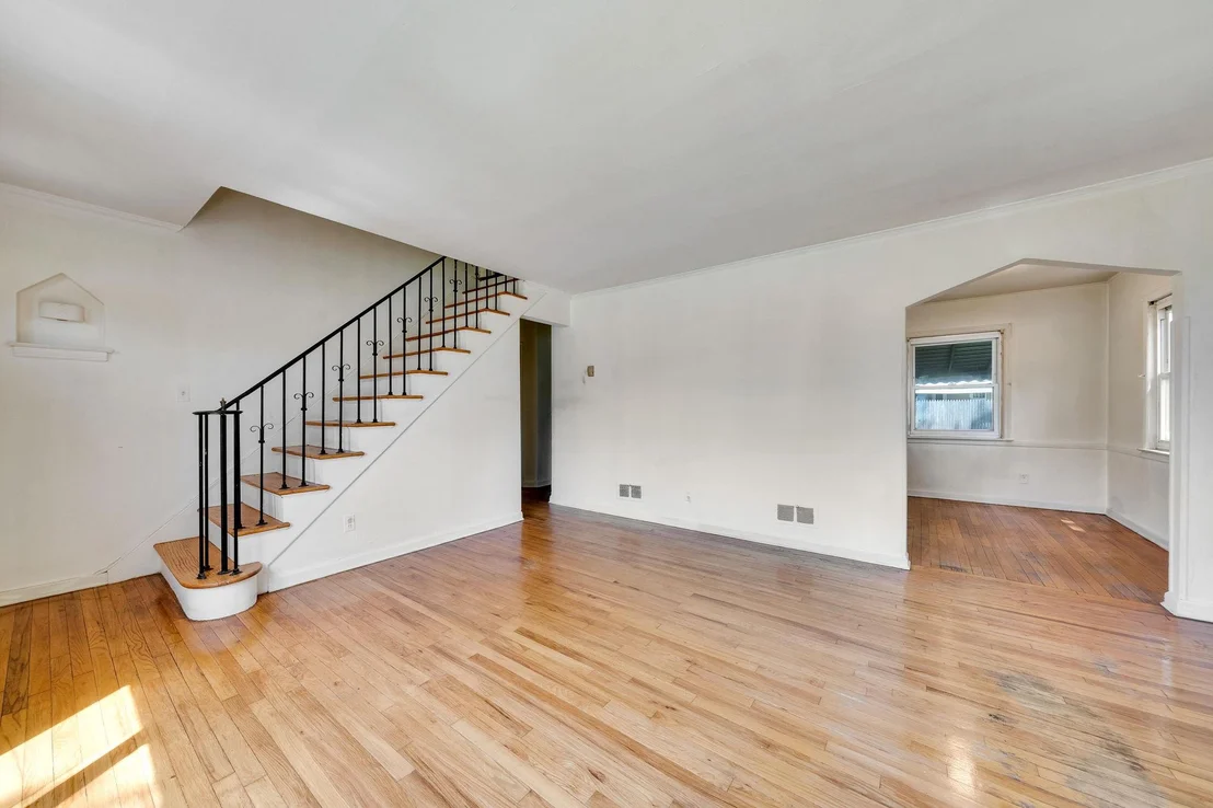 Photo of 33 Gables Drive