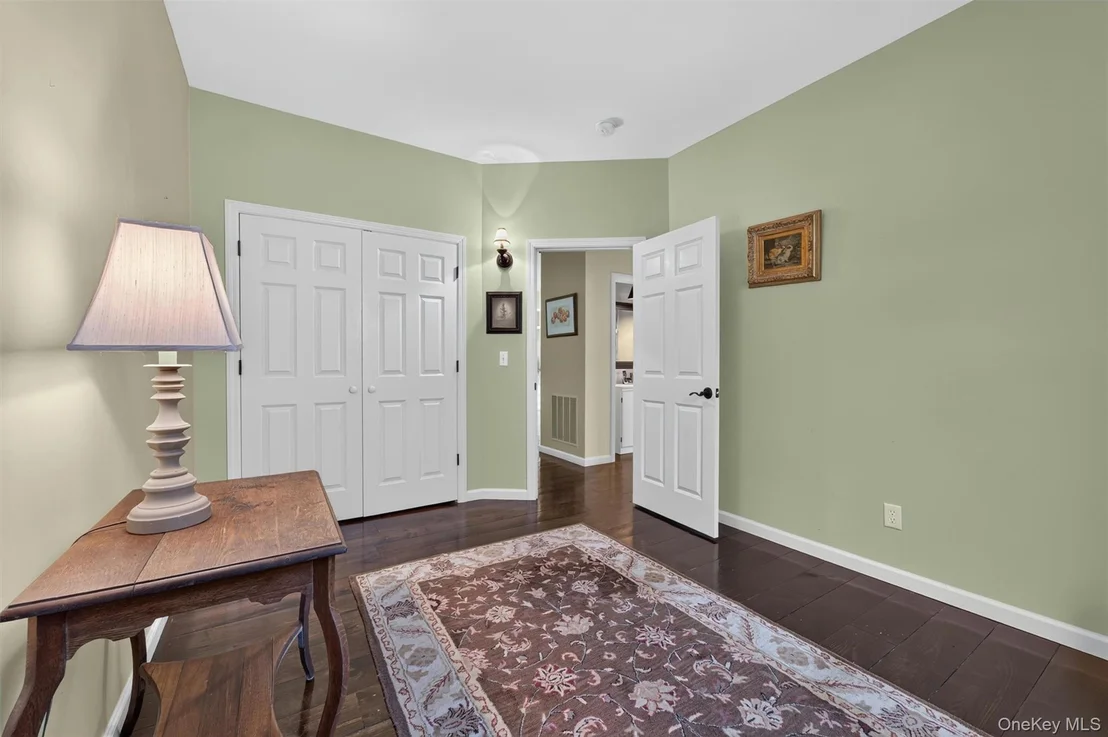 Photo of 708 Kossuth Place