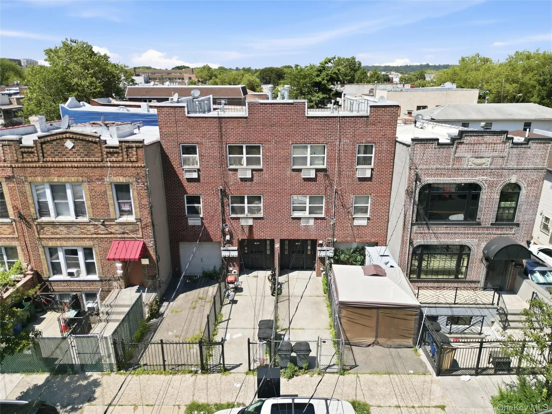 Photo of 1397 Sutter Avenue