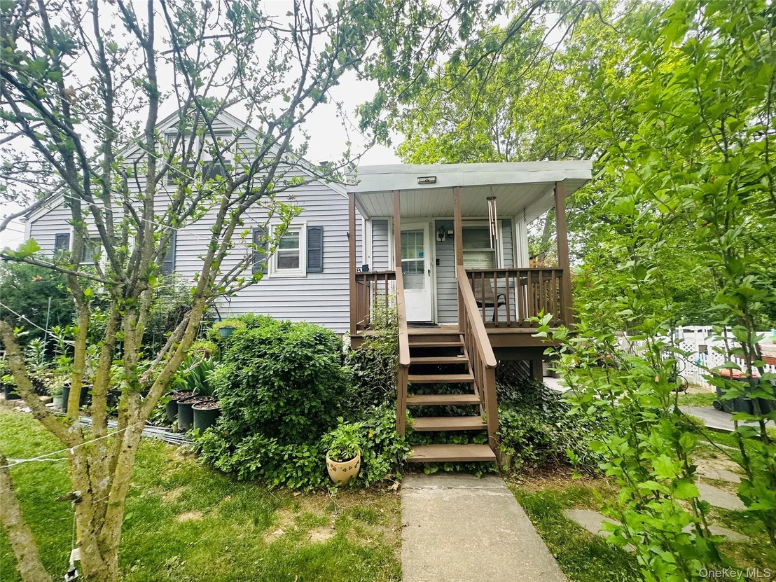 Photo of 64 Crestwood Boulevard