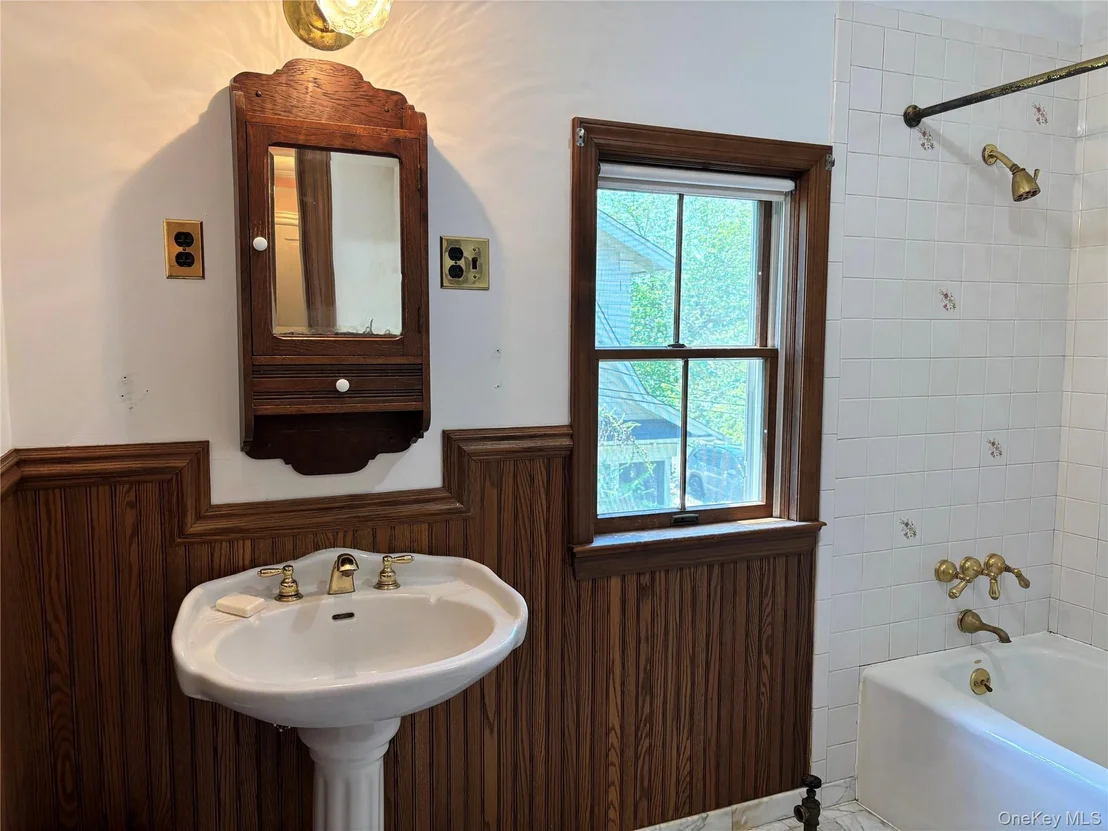 Photo of 92 Walnut Street