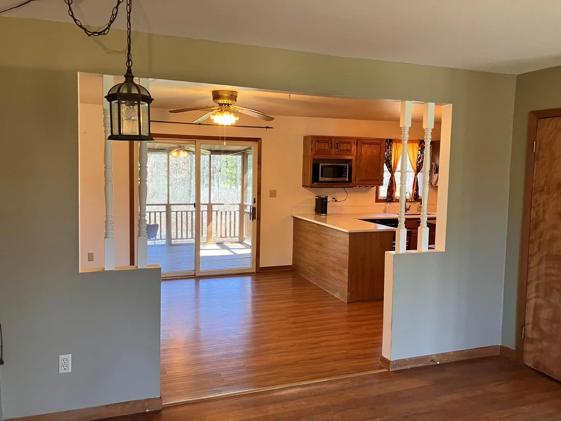 Photo of 218 Roosevelt Road