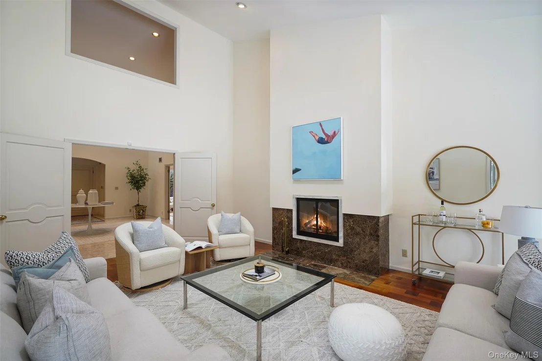 Photo of 14 Lakeside Drive
