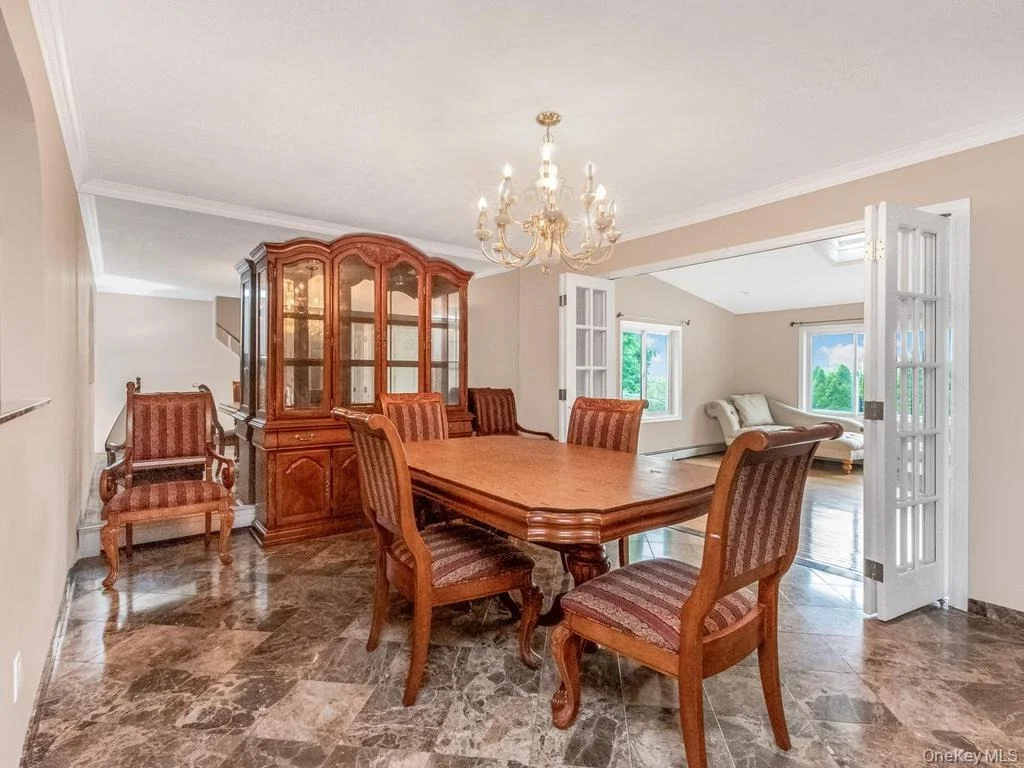 Photo of 90 Remsen Circle
