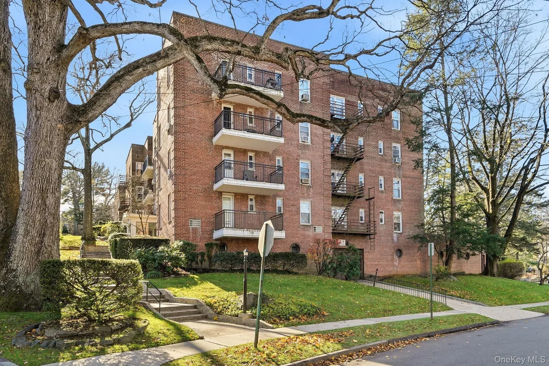 Photo of Unit 3F at 65 Durham Road