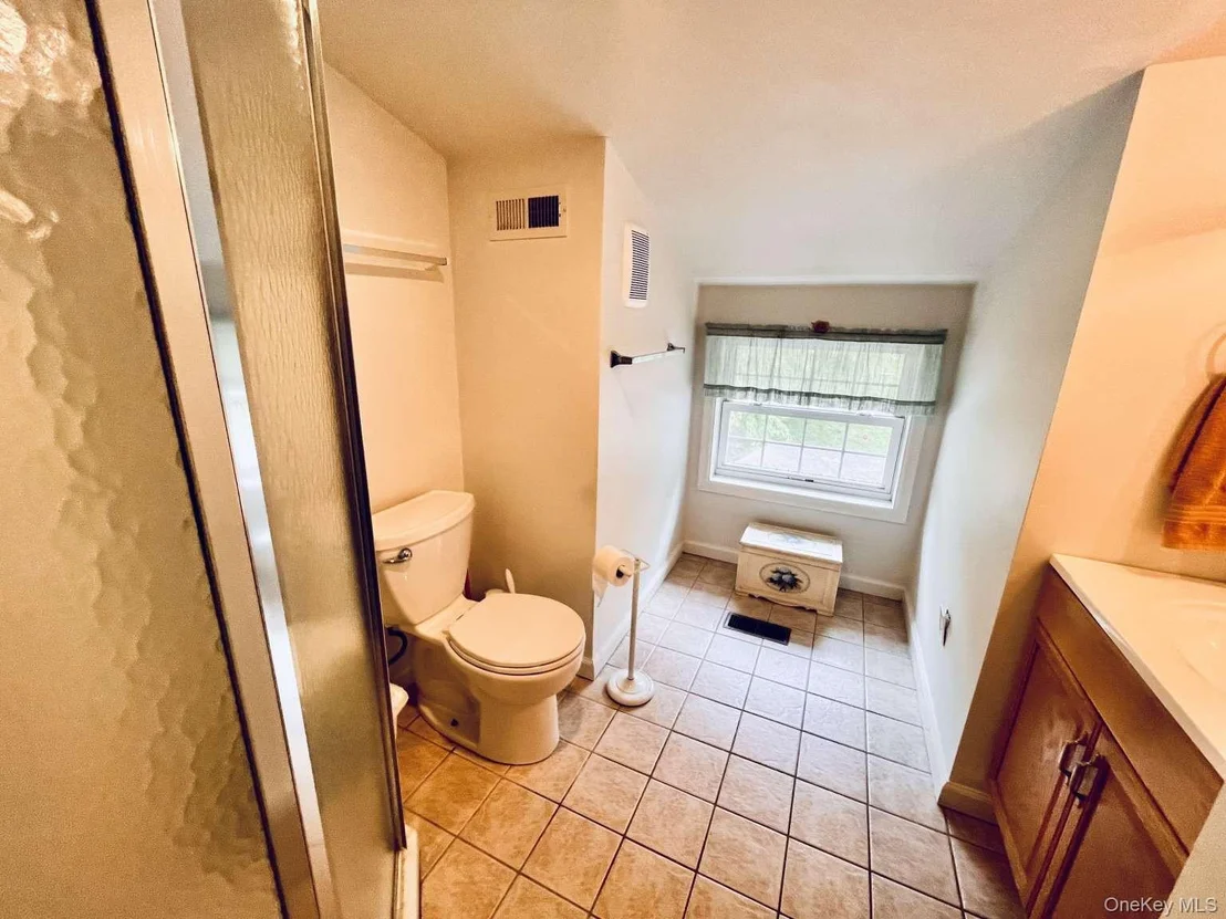 Photo of 20 Neversink Drive