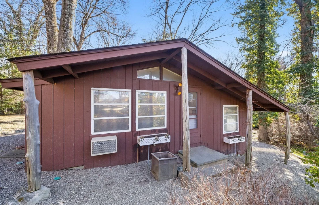 Photo of 43 Snake Hill Road