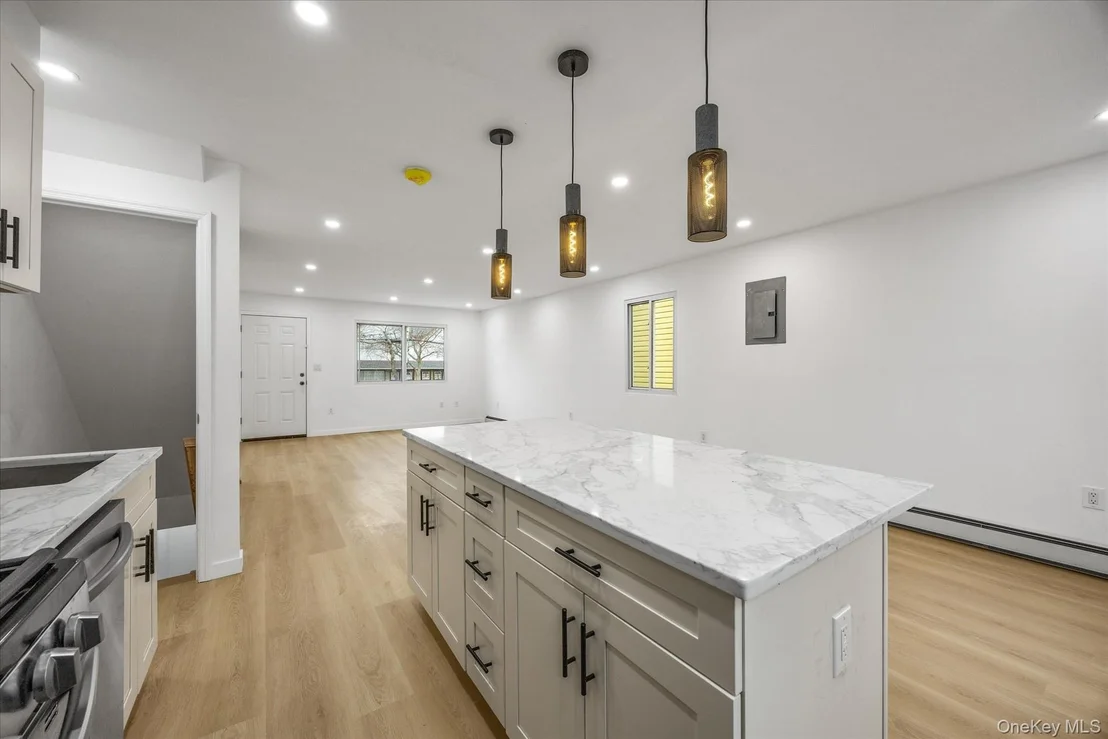 Photo of 641 Beach 65th Street