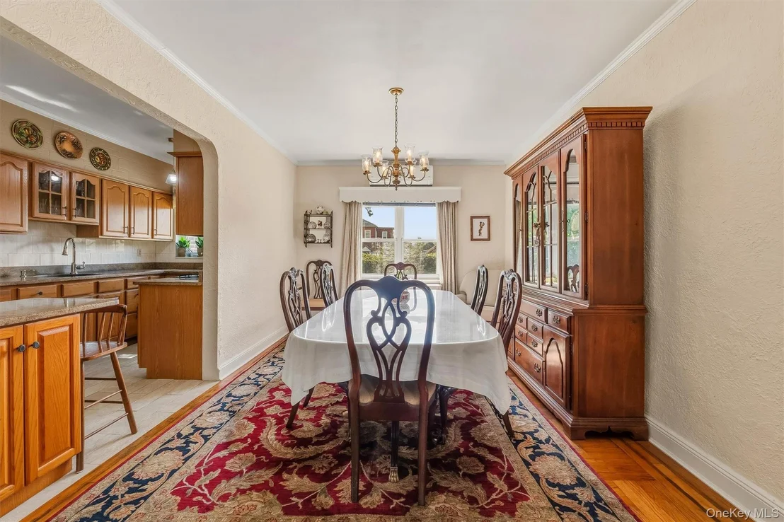 Photo of 1114 Mace Avenue