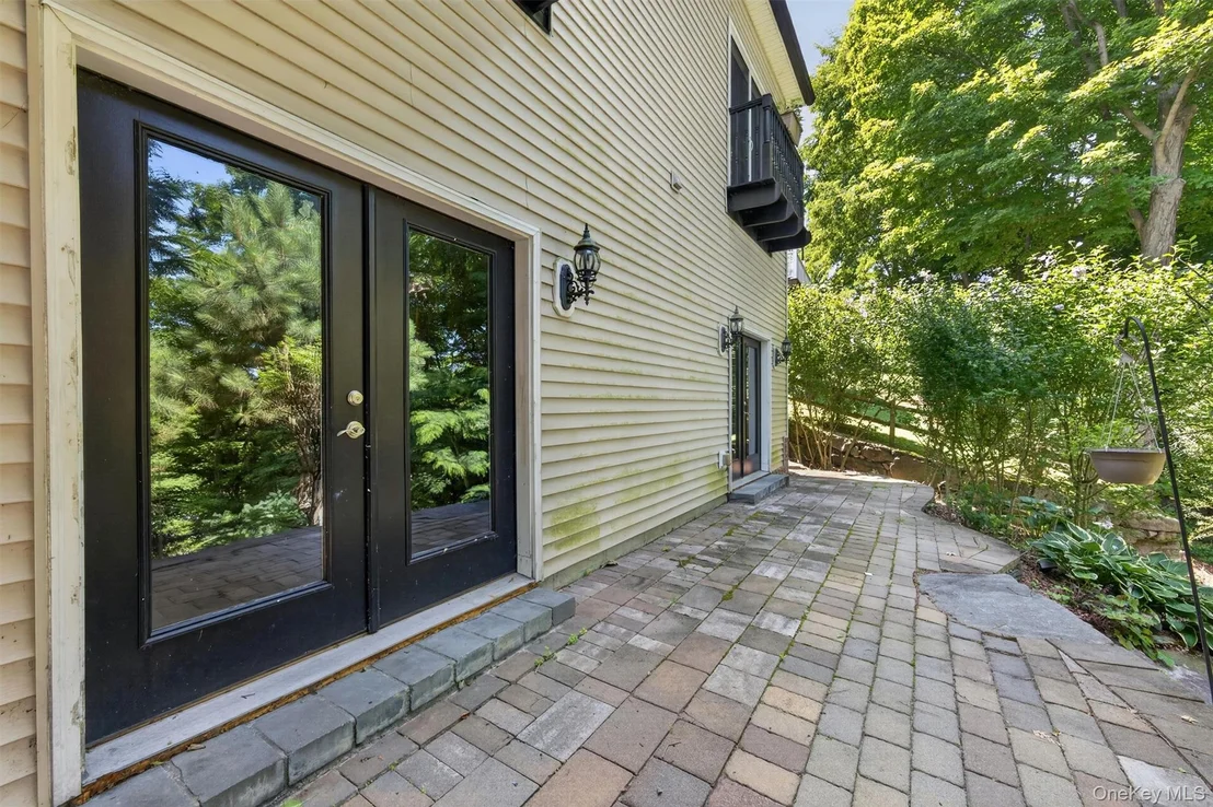 Photo of 708 Kossuth Place