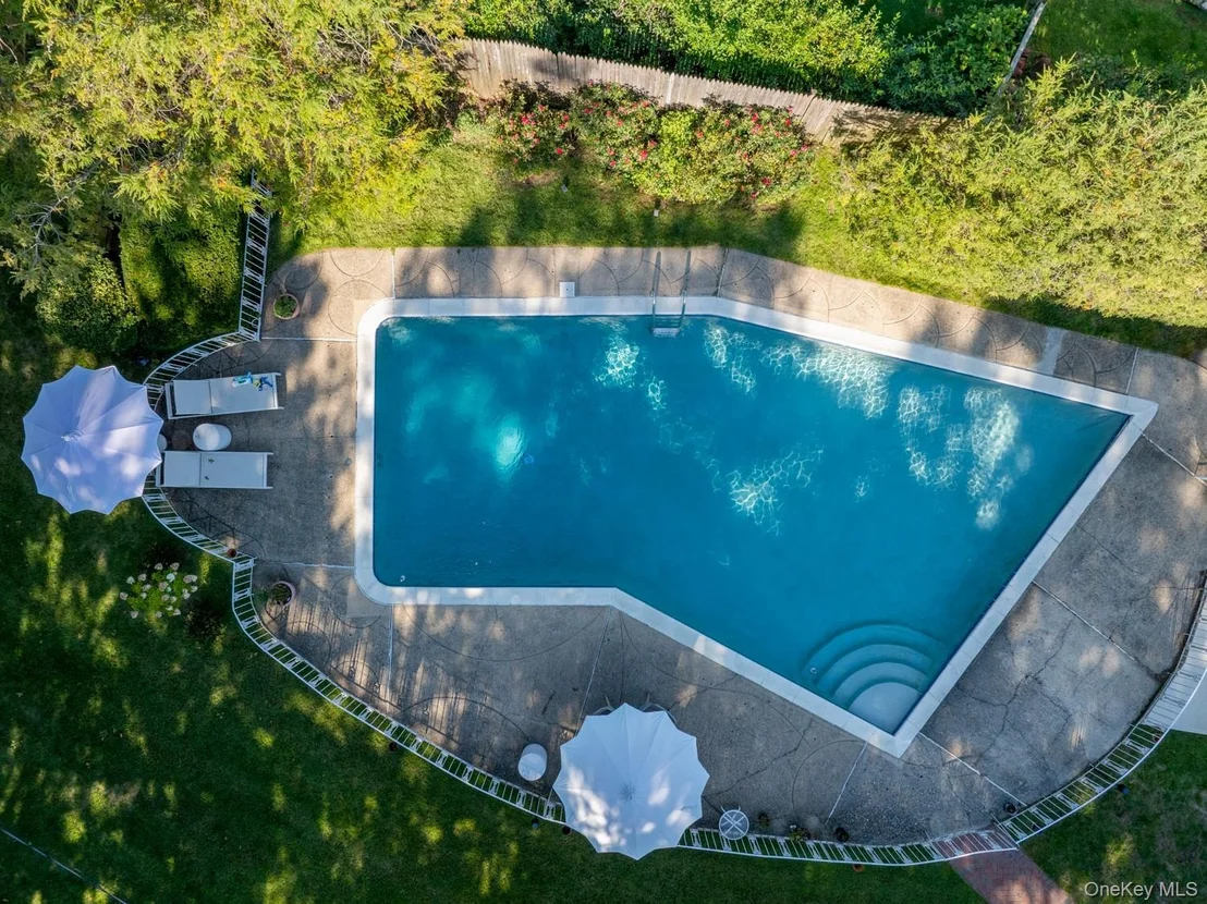 Photo of 55 North Drive