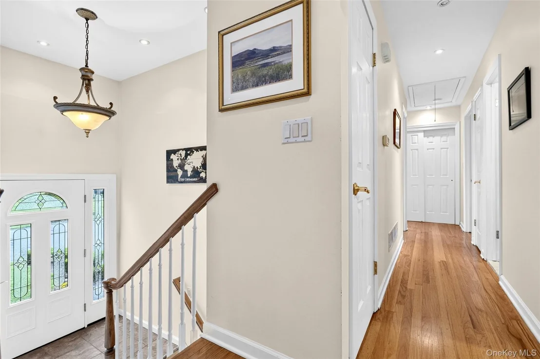 Photo of 32 Sengstacken Drive