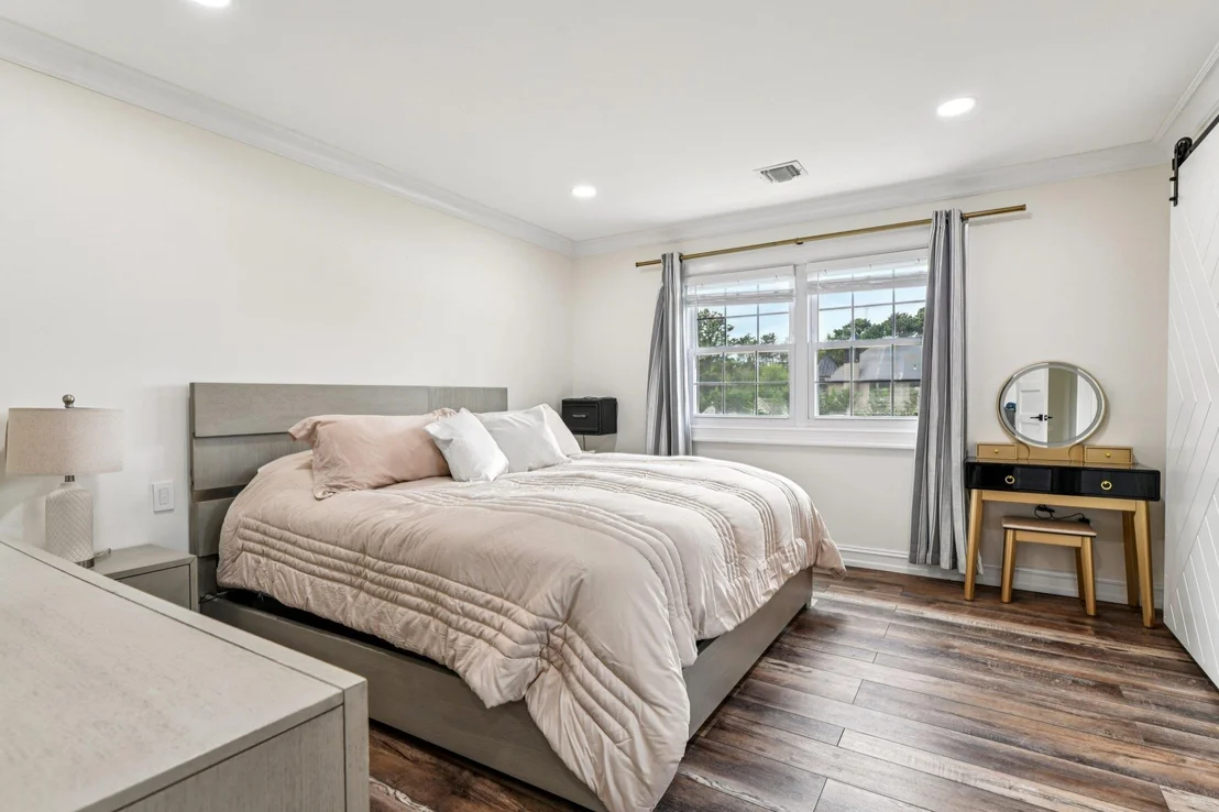 Photo of 2 Sommerset Drive