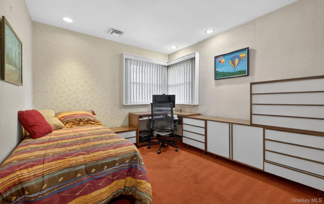 Photo of 7 Carling Drive