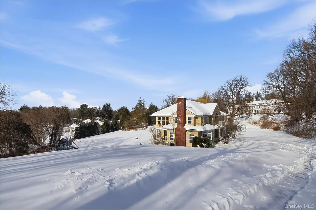Photo of 2 Lodge Road