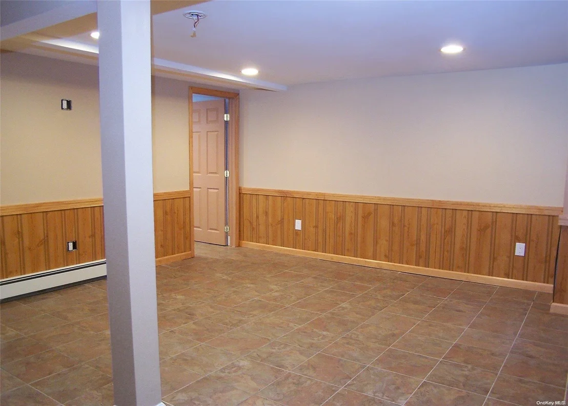 Photo of 88 Moody Avenue