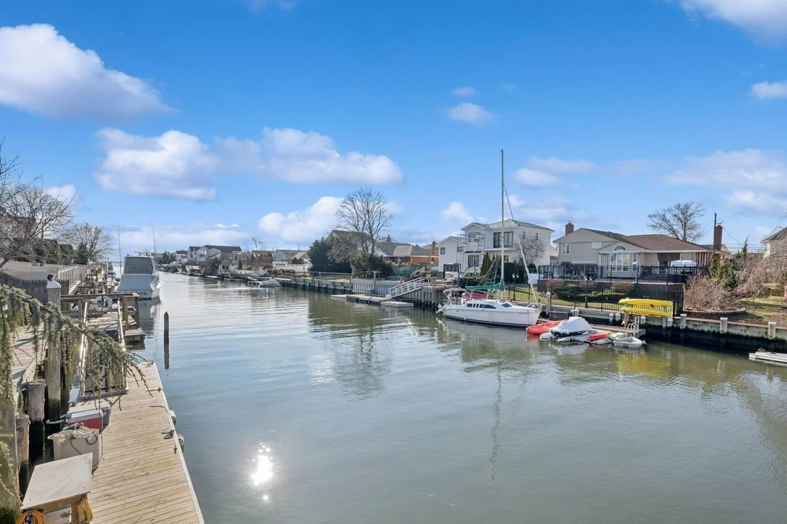 Photo of 2836 Bay Drive