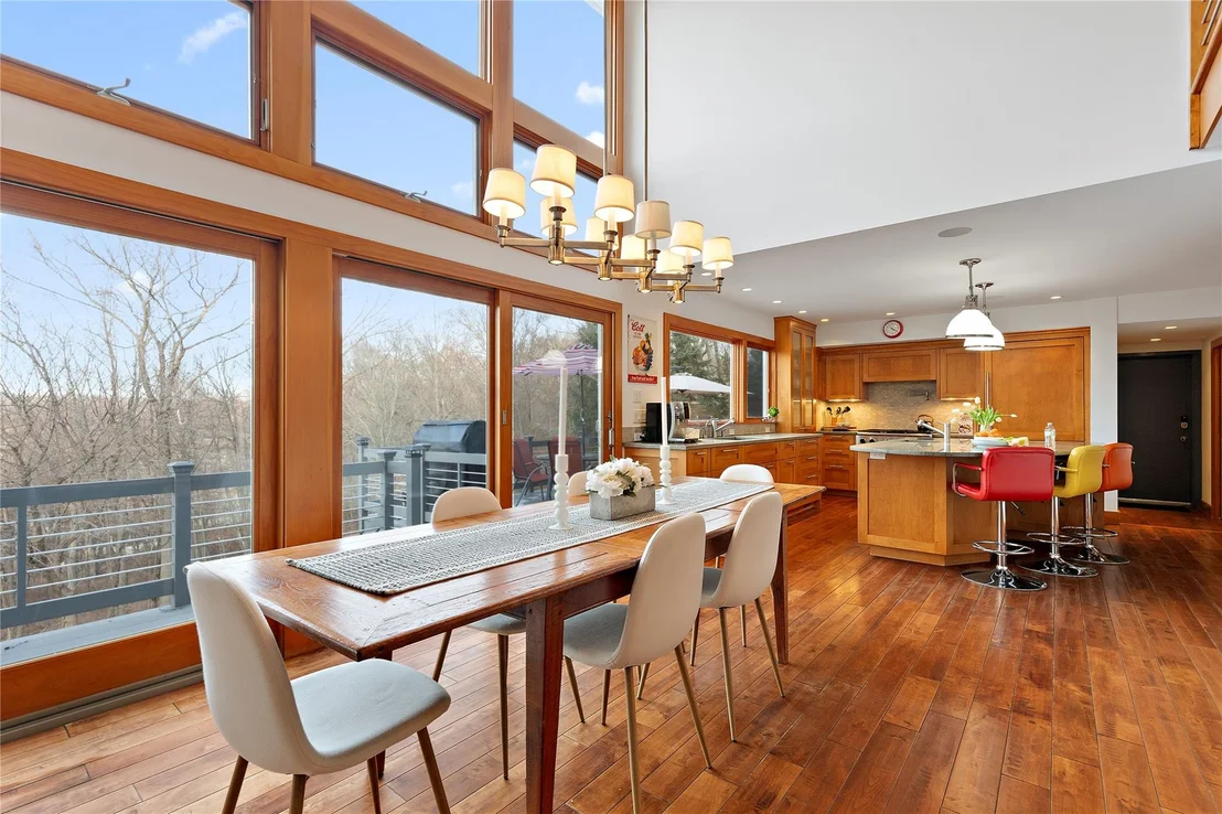 Photo of 44 Riverview Road