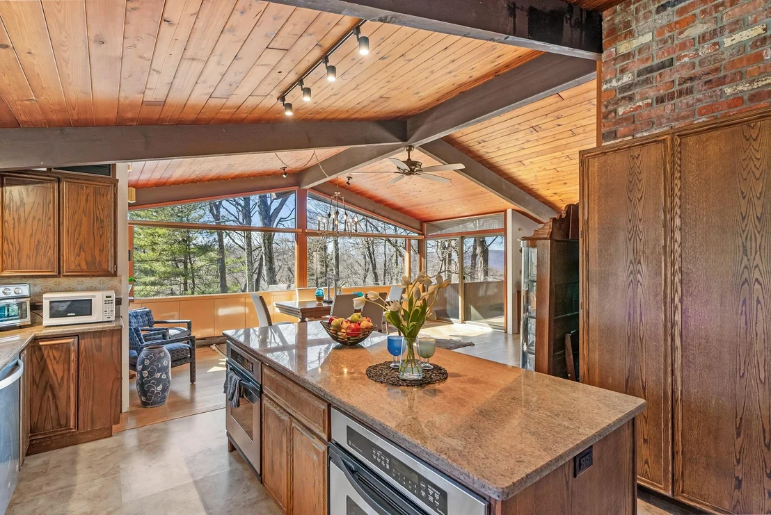 Photo of 43 Snake Hill Road