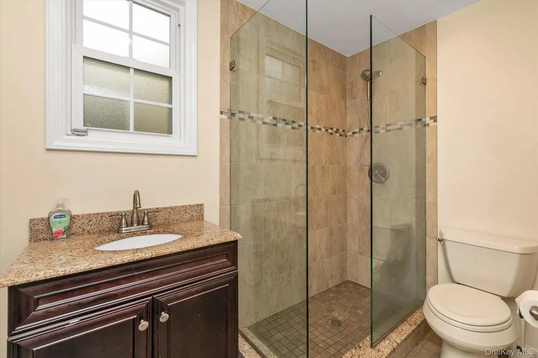 Photo of 2177 Cedar Swamp Road