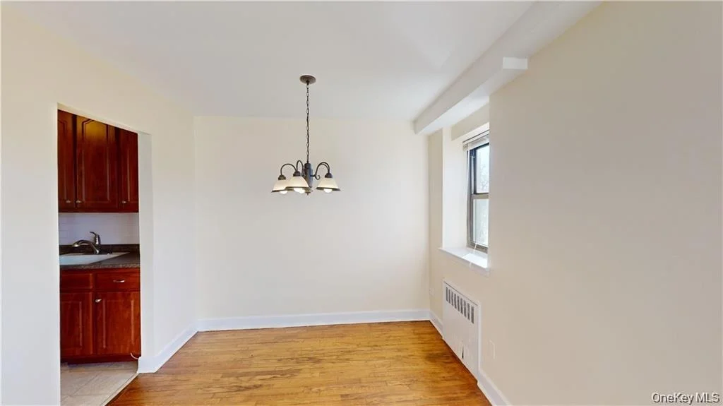 Photo of Unit 4E at 4200 herkimer Place