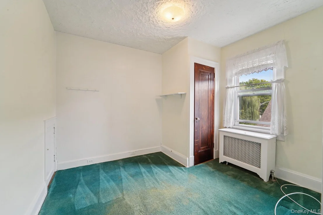 Photo of 115 Morsemere Avenue