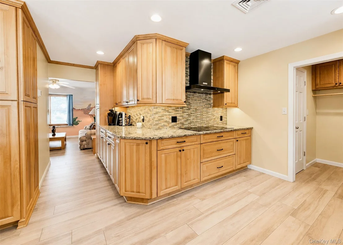 Photo of 73 Springmeadow Drive