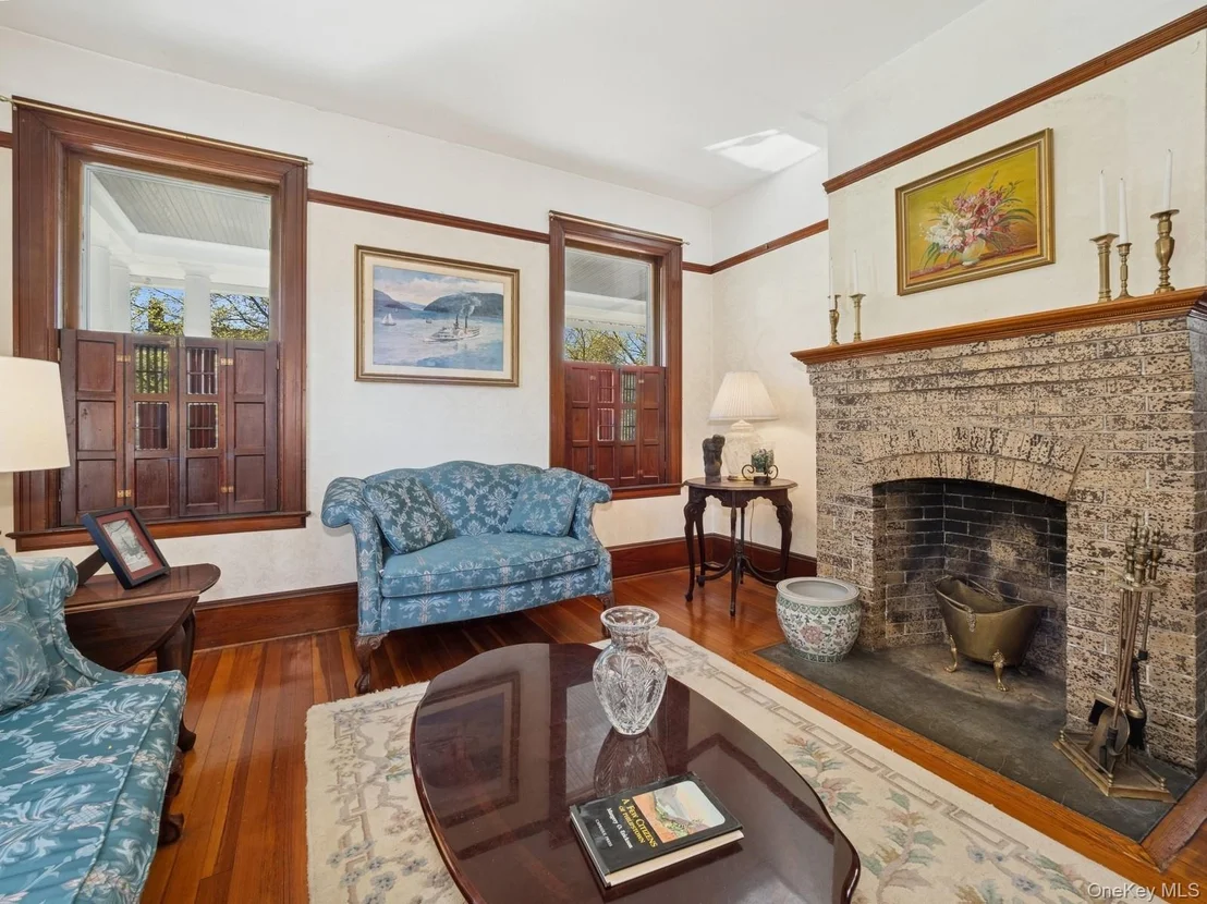 Photo of 24 Mountain Avenue