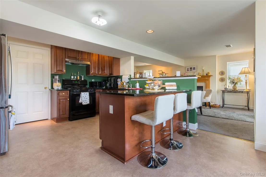 Photo of 8 White Birch Way